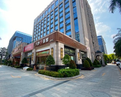 湖里唯自然美容店，大照/集体照