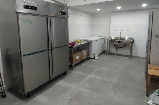 文灶金榜附近30平店铺，大照/集体照_图2