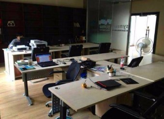 软件园二期130平带两个家具+办公室，大照/集体照_图2