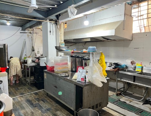 兴才学院对面餐饮店转让（带烟草证），大照/集体照_图3