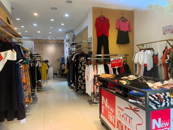 湖里金尚小区服装店转让（可空转），大照/集体照_图3