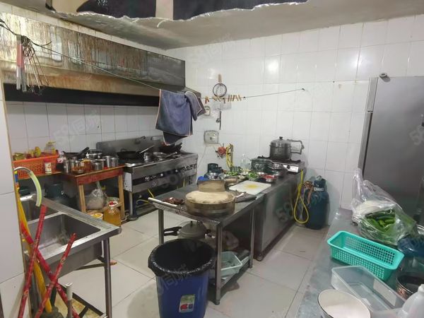 集美区123平餐饮店转让，大照/集体照