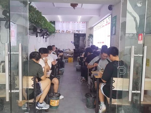 （转让）集美区社区底商52平饺子馆转让，大照/集体照_图2