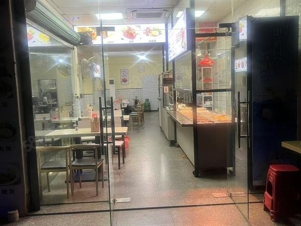 工厂对面翔安区50平猪脚饭店铺转让，大照/集体照_图3