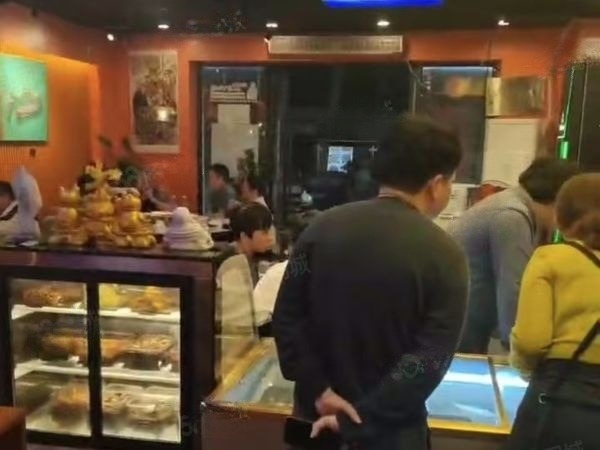 商圈旁边城中村出入口可以外摆餐饮转让，大照/集体照_图4