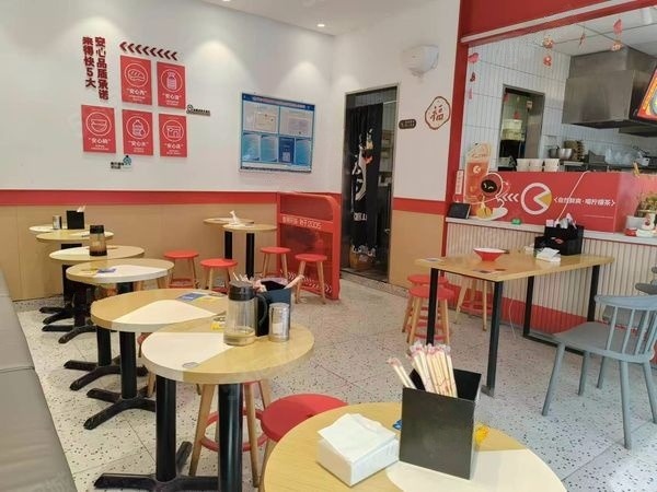 孙厝步行街双门面8.8米宽小吃店转让，大照/集体照_图2
