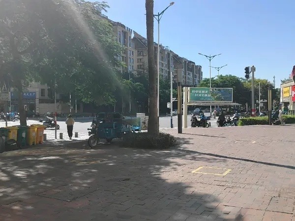 （转让）万人社区餐饮临街门面转让 周边有大悦城公交站学校 人流量大，大照/集体照_图3