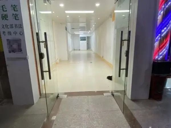 （出租）临街门面 临近学校 门头宽 会展中心店铺出租，大照/集体照_图3