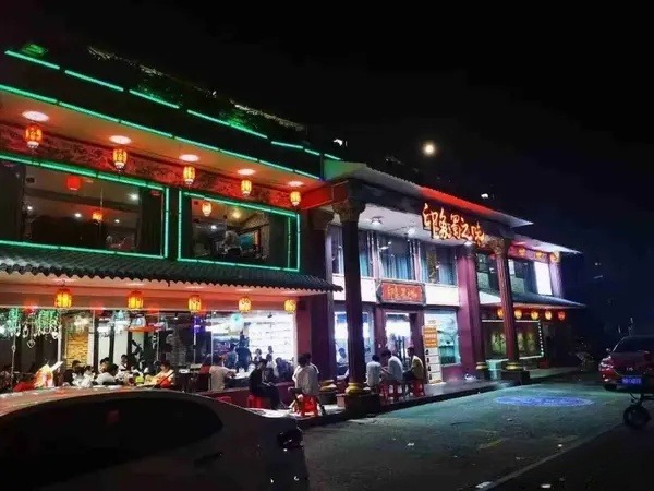 临主路8年老店流量入口商圈中心城南店铺转让或招合伙人业绩可观，大照/集体照_图14
