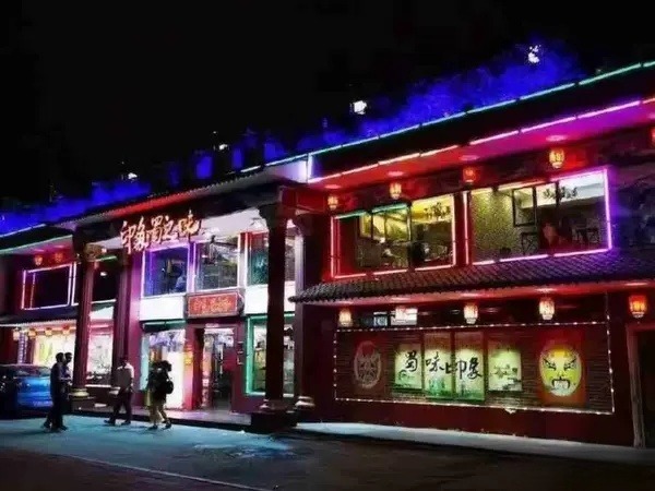 临主路8年老店流量入口商圈中心城南店铺转让或招合伙人业绩可观，大照/集体照_图11