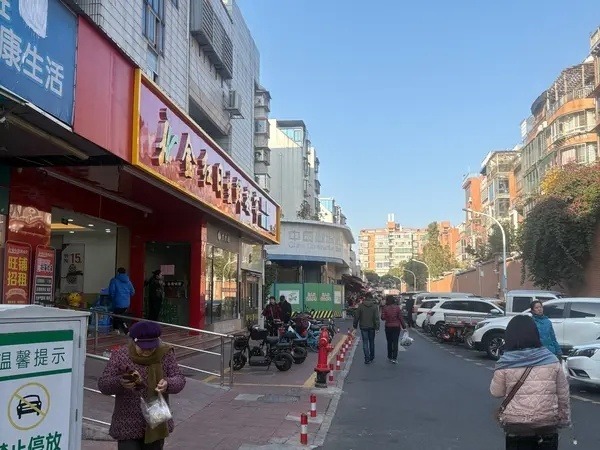 （出租）紧挨超市菜市场居民区旁商铺房东自租58平双层，大照/集体照_图10