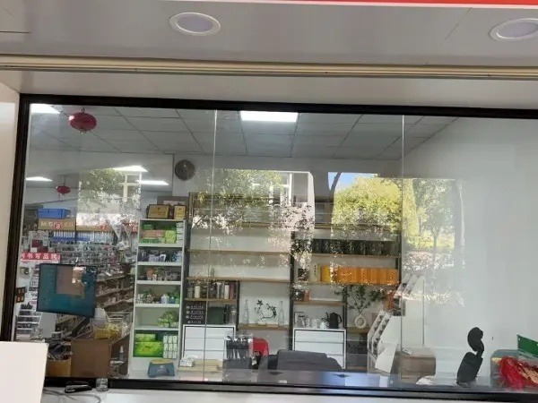 （出租）孙版路大学校内店铺出租 门头醒目 位置优越 驾照培训